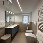 Casa Manzoni - Larihome A84 * Gravedona