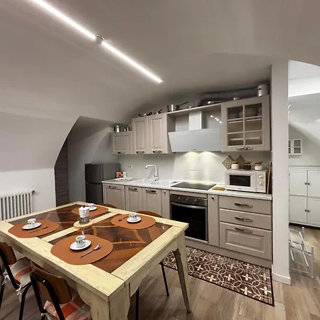 Casa Manzoni - Larihome A84 * Gravedona