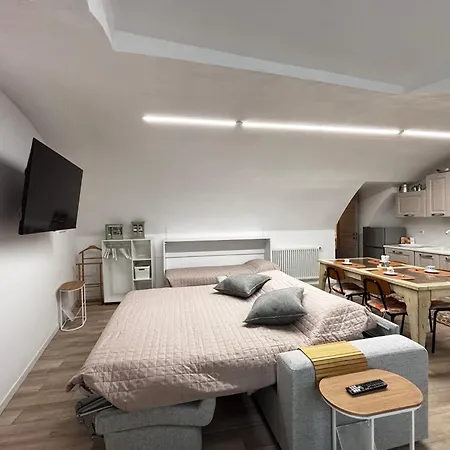 Casa Manzoni - Larihome A84 Lägenhet *
