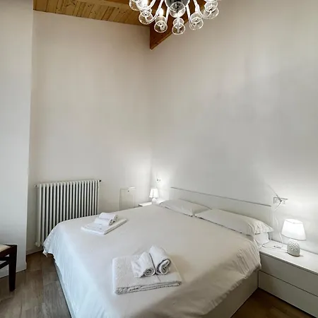 Casa Manzoni - Larihome A84 *