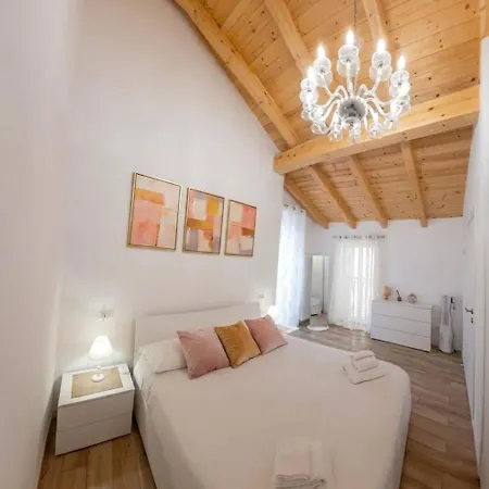 Appartement Casa Manzoni - Larihome A84 *
