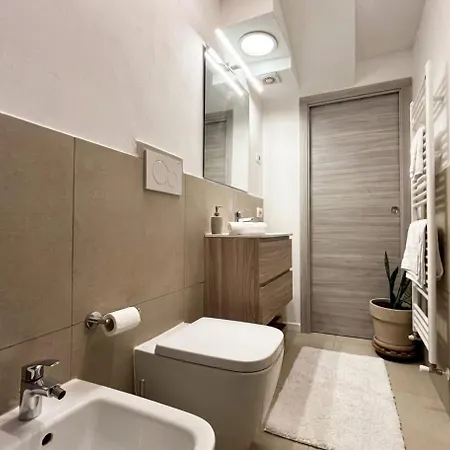 Casa Manzoni - Larihome A84 Appartement