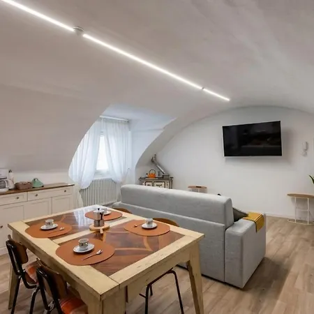 Casa Manzoni - Larihome A84 Appartement Gravedona