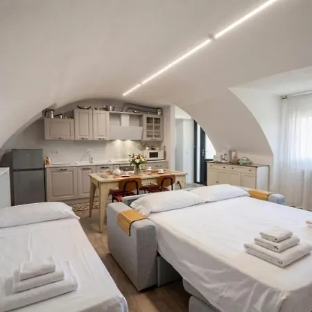 Casa Manzoni - Larihome A84 Gravedona
