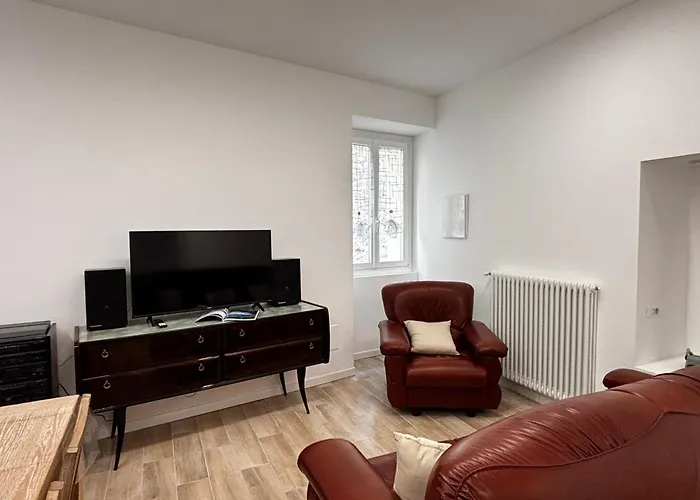 Casa Manzoni - Larihome A84 Apartman