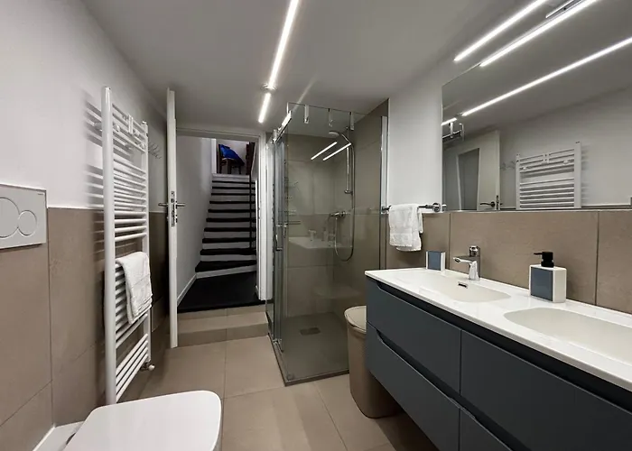 Casa Manzoni - Larihome A84 Appartamento Gravedona