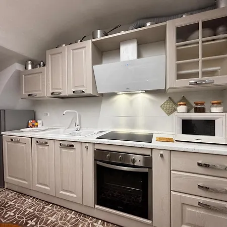 Casa Manzoni - Larihome A84 * غْرافيدونا
