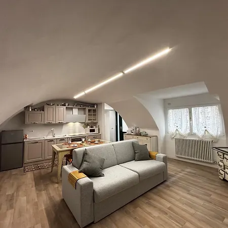 Casa Manzoni - Larihome A84 شقة غْرافيدونا