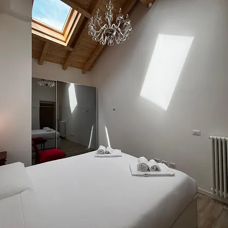 شقة Casa Manzoni - Larihome A84 غْرافيدونا